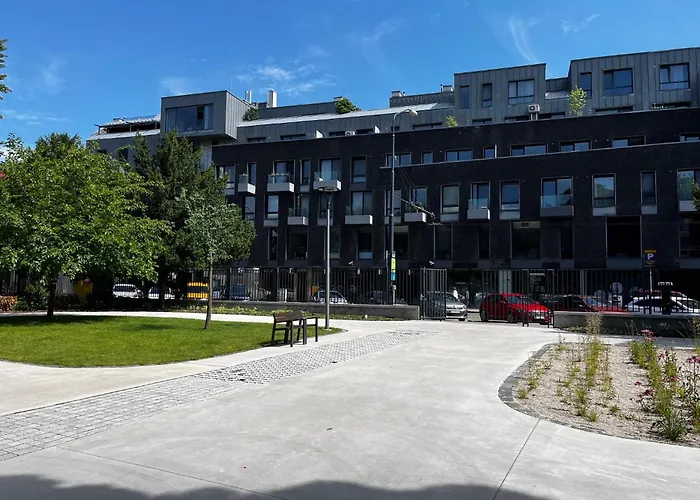 Revon Business 48 Dunajska, Free Parking * براتسيلافا