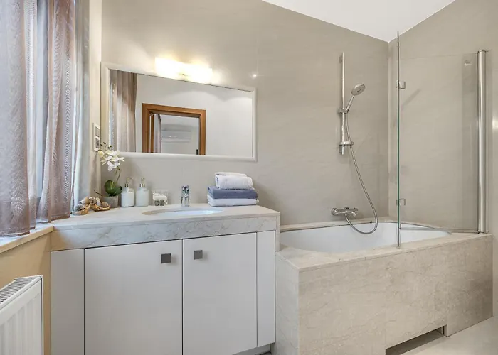 شقة Revon Business 48 Dunajska, Free Parking براتسيلافا