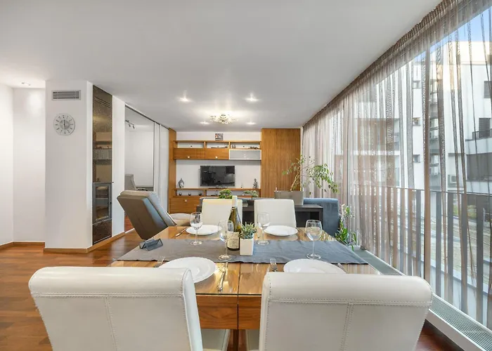 Revon Business 48 Dunajska, Free Parking *